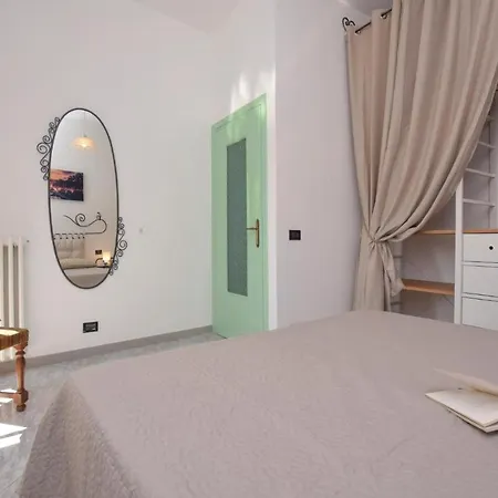 Lejlighed La Casa Del Fabbro Chiusavecchia